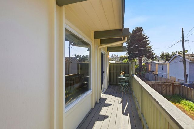 106 Winfield Way, Aptos, CA 95003