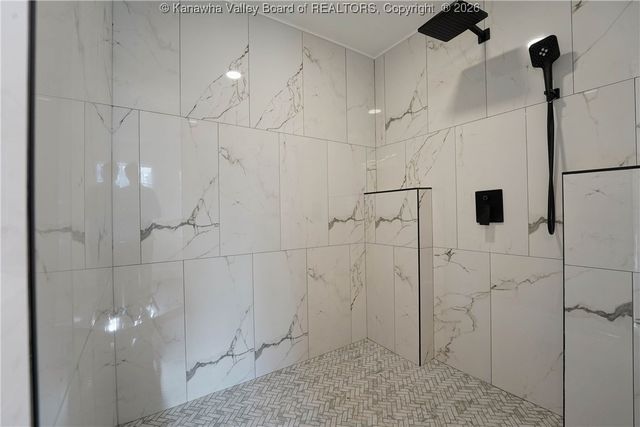 3241 Buff Creek Road, Hurricane, WV 25526