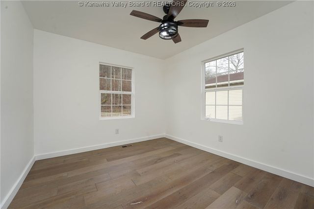 3241 Buff Creek Road, Hurricane, WV 25526