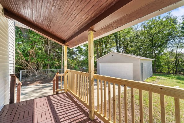 928 Lincoln Avenue, Rockford, IL 61102