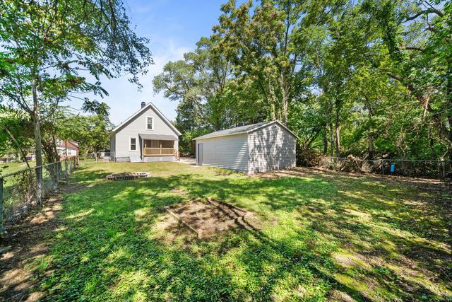 928 Lincoln Avenue, Rockford, IL 61102
