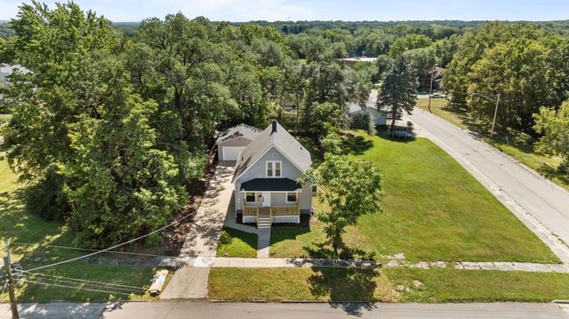 928 Lincoln Avenue, Rockford, IL 61102