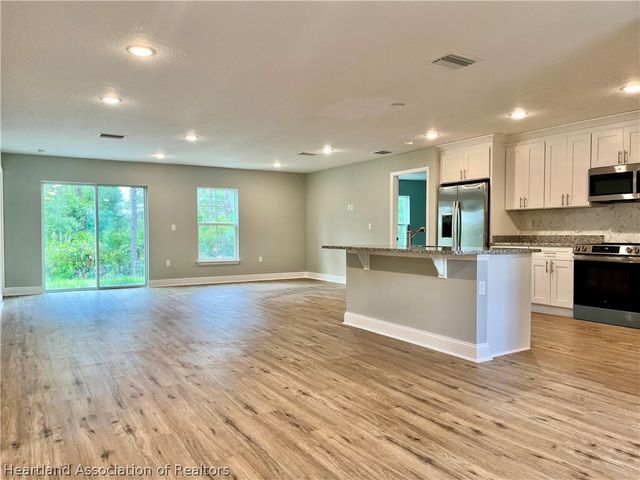 5113 Trevino Avenue, Sebring, FL 33872