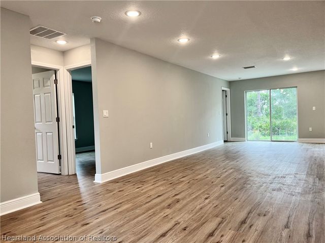 5113 Trevino Avenue, Sebring, FL 33872