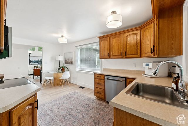 1043 S OXFORD CIR, Fruit Heights, UT 84037