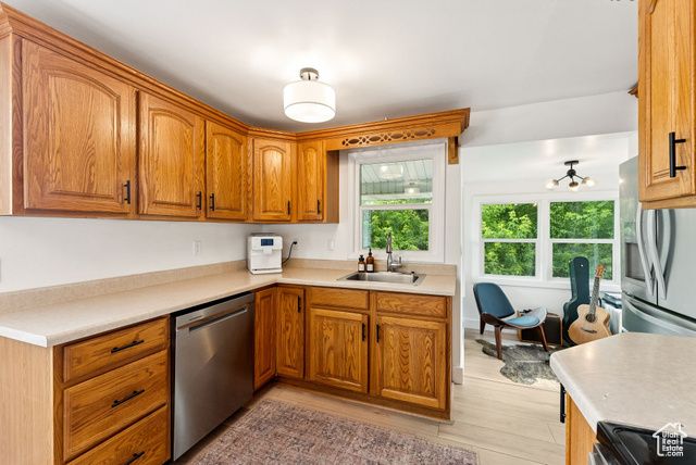 1043 S OXFORD CIR, Fruit Heights, UT 84037
