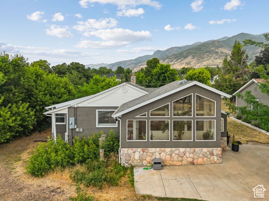 1043 S OXFORD CIR, Fruit Heights, UT 84037