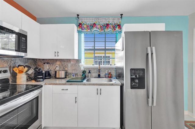 8236 NW 1st Place 1, Miami, FL 33150