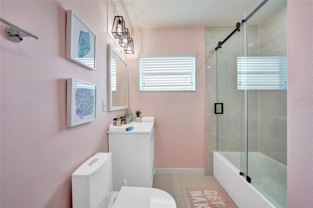 8236 NW 1st Place 1, Miami, FL 33150