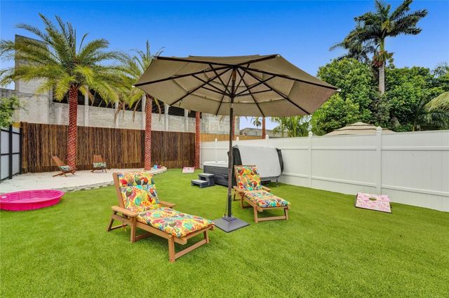 8236 NW 1st Place 1, Miami, FL 33150