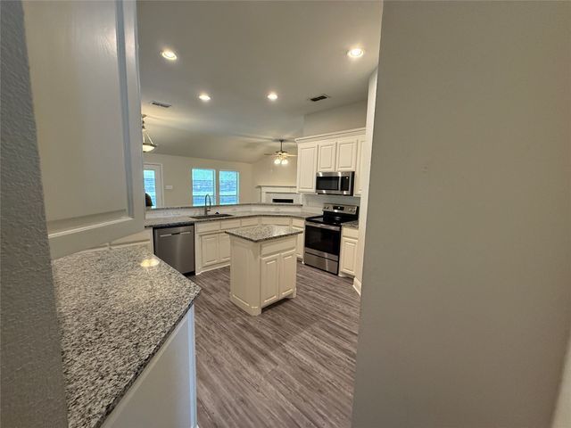7341 Chambers Lane, Fort Worth, TX 76179