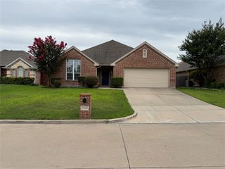 7341 Chambers Lane, Fort Worth, TX 76179