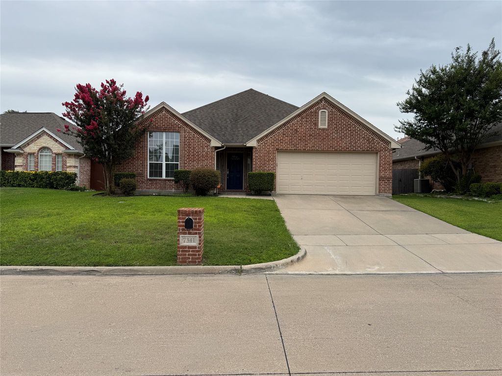7341 Chambers Lane, Fort Worth, TX 76179