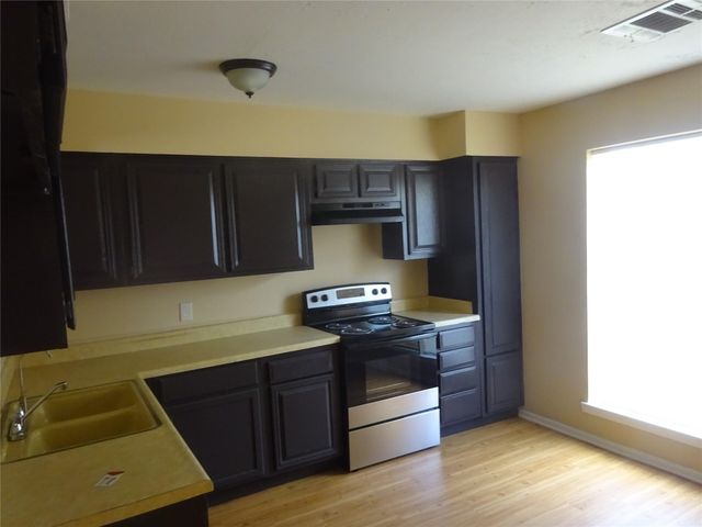 7411 Bahia Lane, Houston, TX 77489