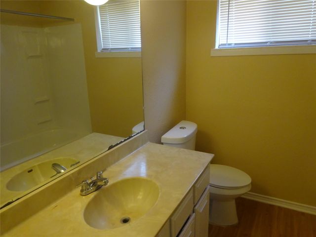 7411 Bahia Lane, Houston, TX 77489