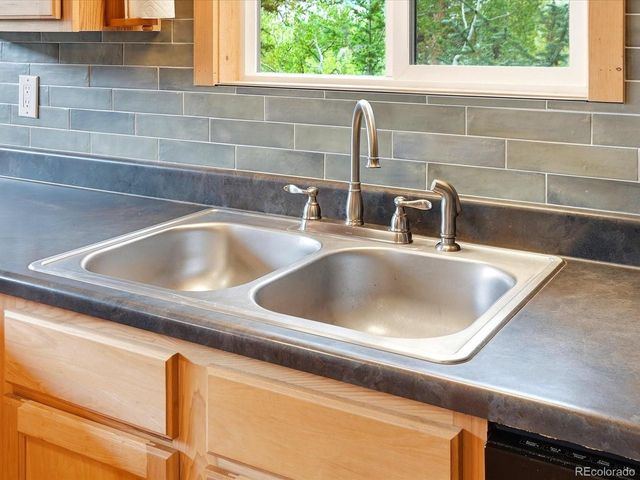 10 Juniper Way, Bailey, CO 80421