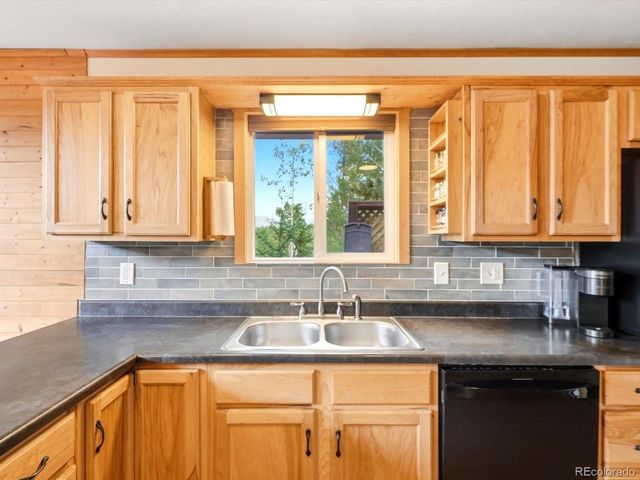 10 Juniper Way, Bailey, CO 80421