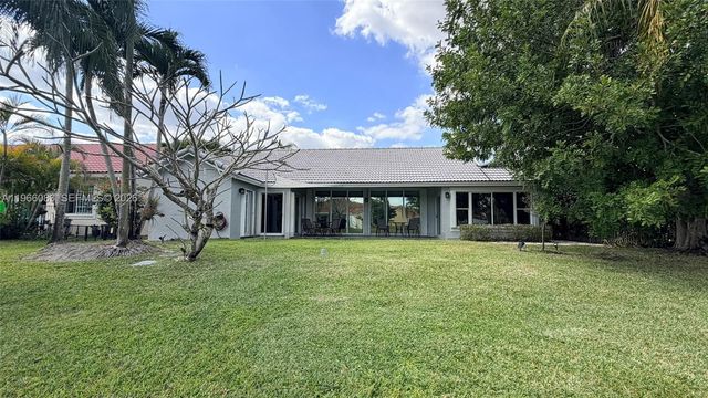 582 Spinnaker, Weston, FL 33326