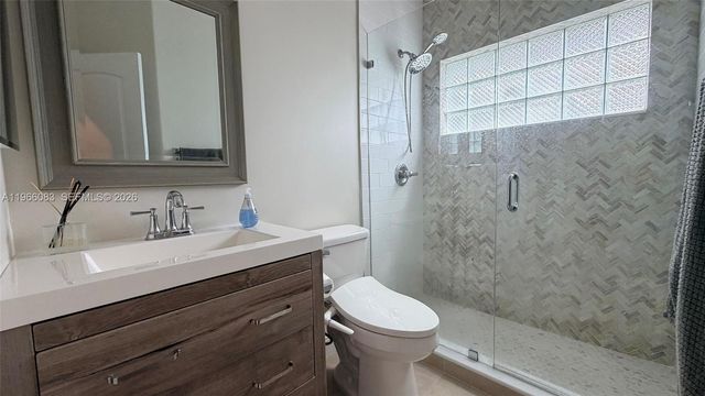 582 Spinnaker, Weston, FL 33326