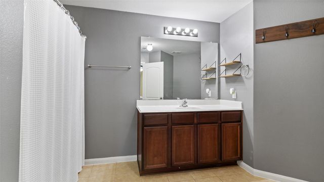 9439 Gold Mountain Drive, Rosharon, TX 77583