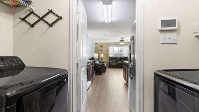 9439 Gold Mountain Drive, Rosharon, TX 77583