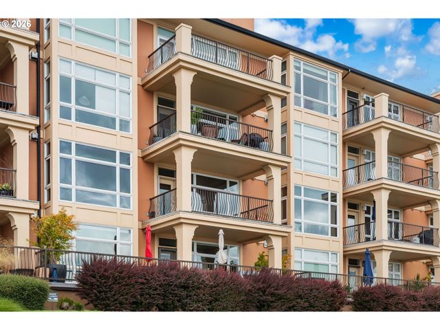 2015 Se COLUMBIA RIVER Dr 220, Vancouver, WA 98661