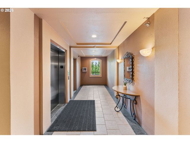 2015 Se COLUMBIA RIVER Dr 220, Vancouver, WA 98661