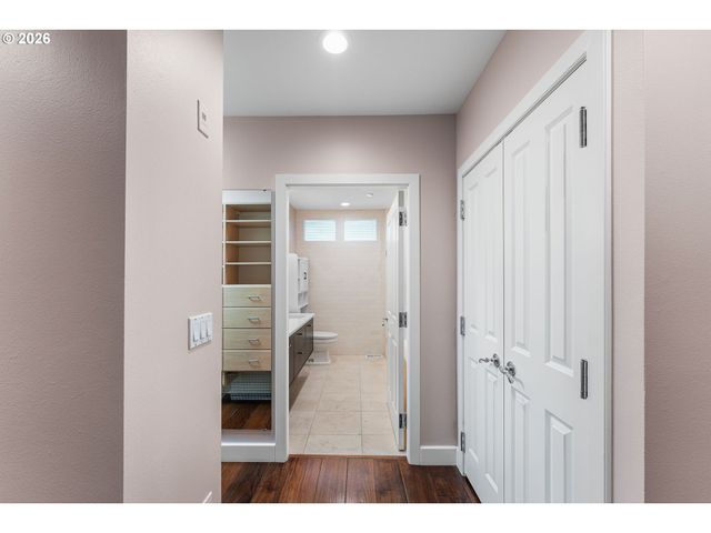 2015 Se COLUMBIA RIVER Dr 220, Vancouver, WA 98661