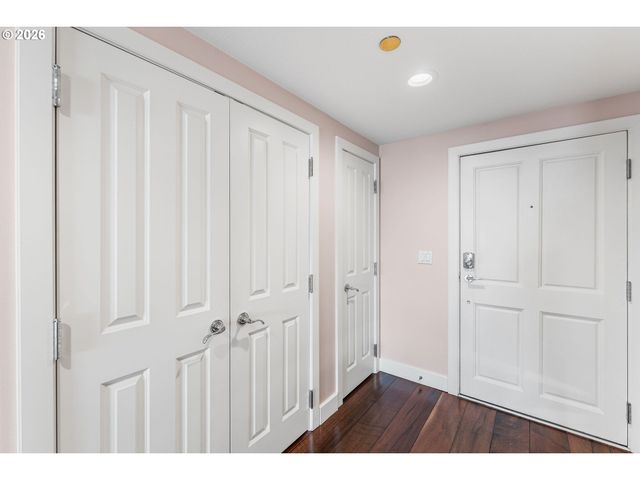 2015 Se COLUMBIA RIVER Dr 220, Vancouver, WA 98661