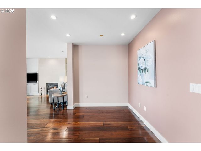 2015 Se COLUMBIA RIVER Dr 220, Vancouver, WA 98661