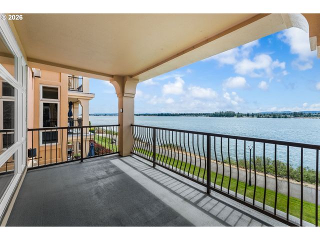 2015 Se COLUMBIA RIVER Dr 220, Vancouver, WA 98661