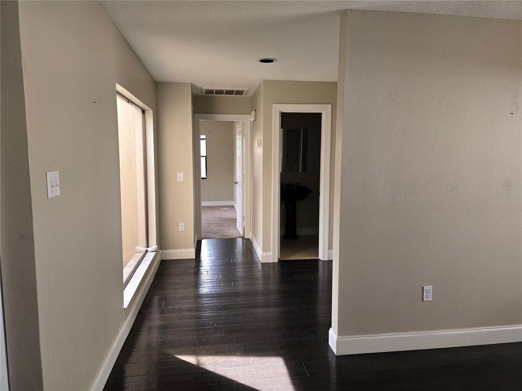 Image 22 of property listing at 6745 ENGLELAKE DRIVE, Lakeland, FL 33813