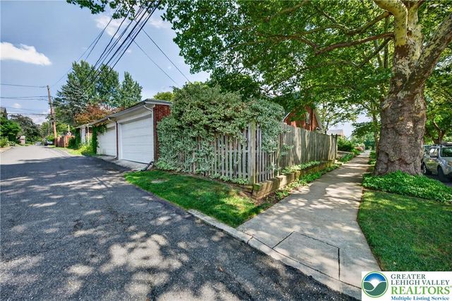 2051 West Livingston Street, Allentown City, PA 18104