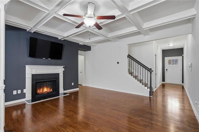 1697 Paxton SW Lane, Lilburn, GA 30047