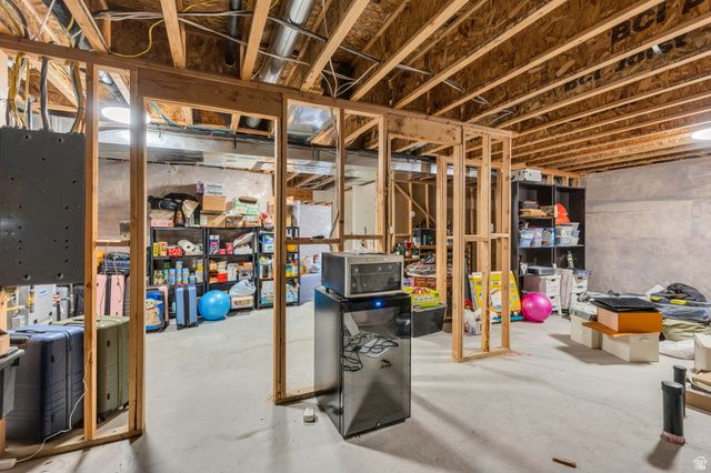 203 E ST GERMAIN WAY, Sandy, UT 84070