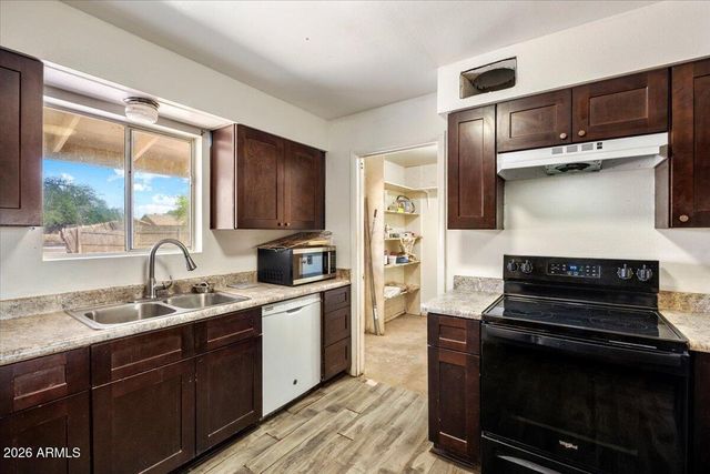 403 S CARDINAL Drive, Apache Junction, AZ 85120