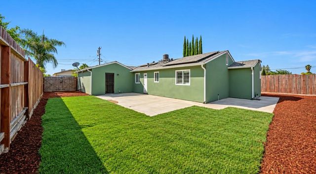 3807 Kansas Ave, Riverbank, CA 95367