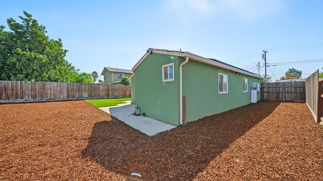 3807 Kansas Ave, Riverbank, CA 95367