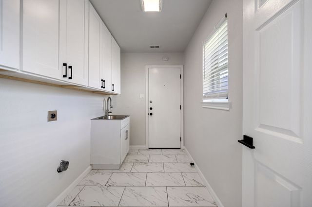 8557 Flint Falls Drive, Dallas, TX 75243
