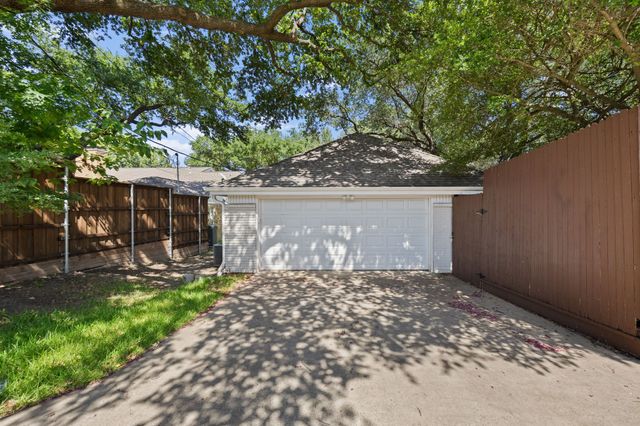 8557 Flint Falls Drive, Dallas, TX 75243