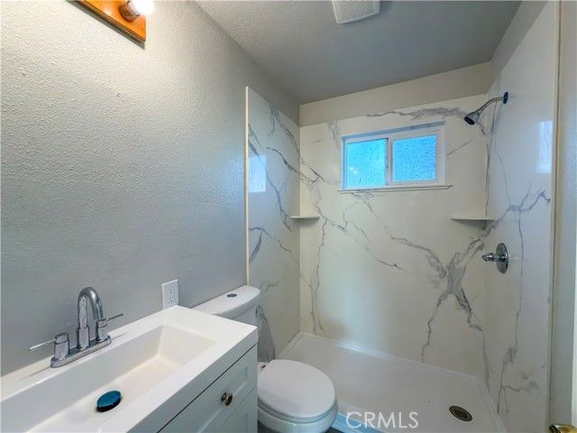 2415 Fort Wayne, Oroville, CA 95966