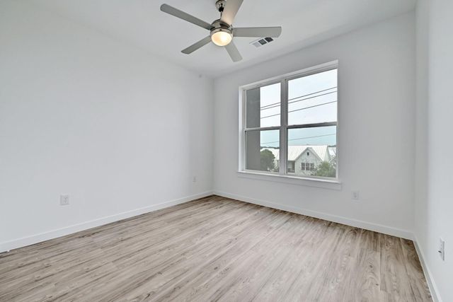 4801 Springdale RD 1301, Austin, TX 78723