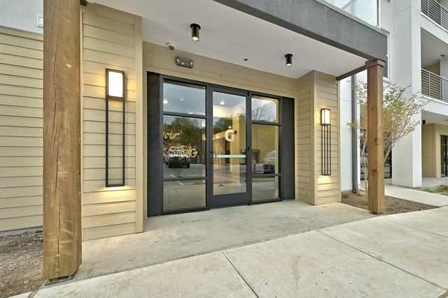 4801 Springdale RD 1301, Austin, TX 78723