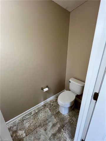 88 Tannenbaum Circle, Greensboro, NC 27410