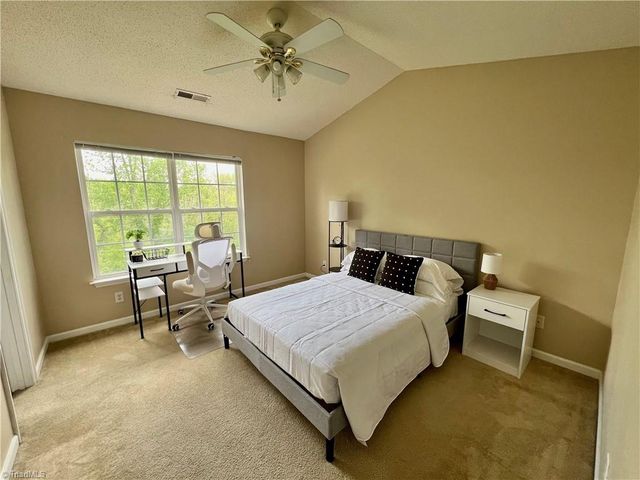 88 Tannenbaum Circle, Greensboro, NC 27410
