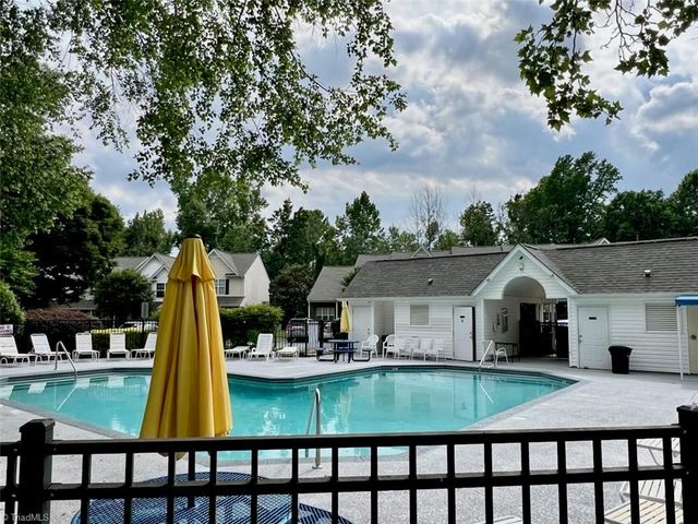 88 Tannenbaum Circle, Greensboro, NC 27410