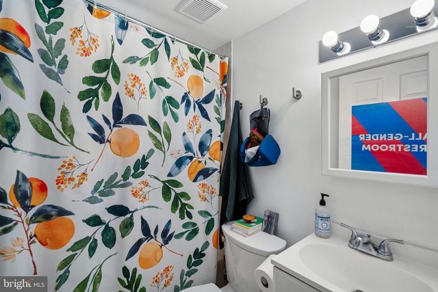 1373 QUINCY ST NW, Washington, DC 20011