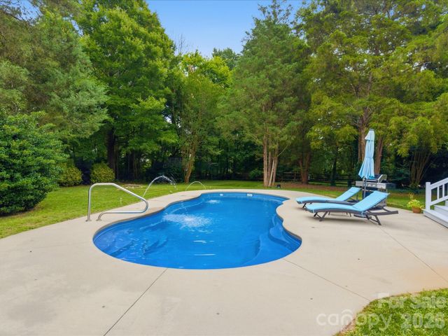 8603 Tintinhull Lane, Waxhaw, NC 28173