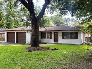 1510 N San Jacinto Street, Conroe, TX 77301
