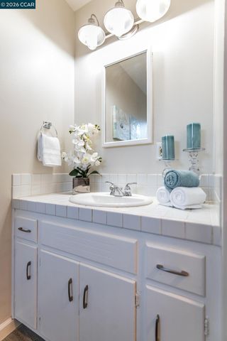 5501 Pennsylvania Blvd, Concord, CA 94521